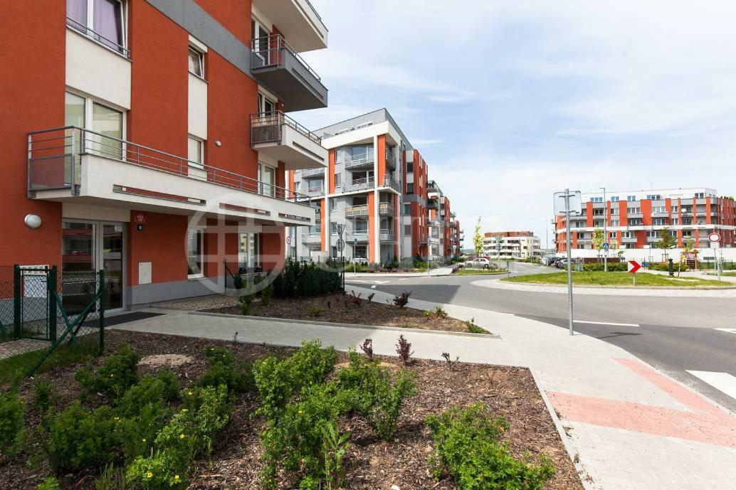 H+ Apartman Letiste Praha Διαμέρισμα Εξωτερικό φωτογραφία